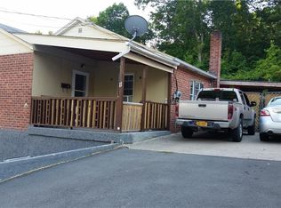 11 Phyllis Dr, Ellenville, NY 12428