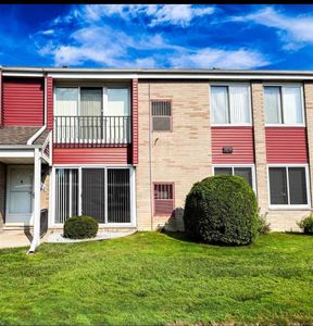 108 Sunset Ln, Saint Clair Shores, MI, 48082