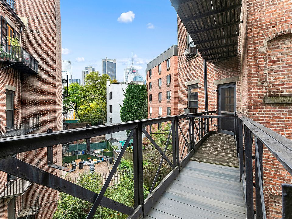 1st image of 454 W 46th St APT 4AN