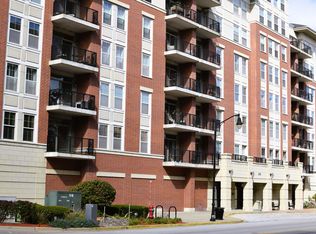 656 Pearson St UNIT 204C, Des Plaines, IL 60016