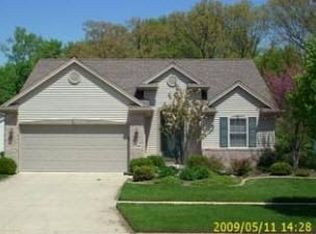 6750 Lexington Pl, Temperance, MI 48182