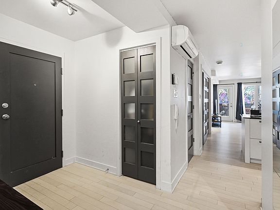 3rd image of 4080 Rue St #102