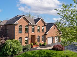 190 Holly Ridge Dr, State College, PA 16801