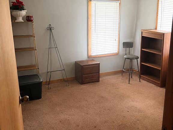 4th image of 631 2nd Ave