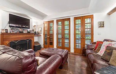 Rented by APT212 INC