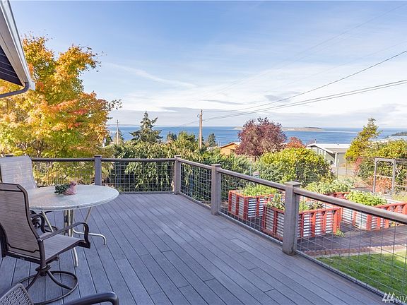 Clear views from the front deck of Protection Island and beyond.