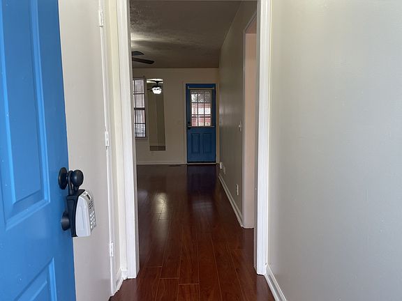 5th image of 308 Vaughn St