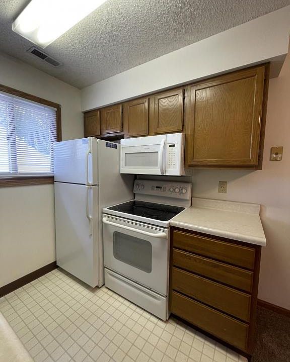 1st image of 1027 H St APT 18