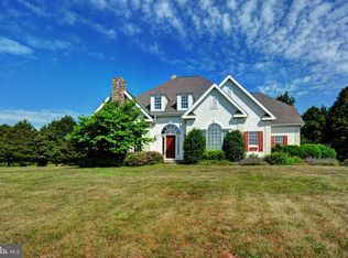 901 Red Fox Run, Schwenksville, PA 19473