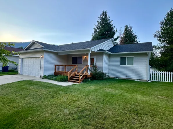 414 Louis Ln, Sandpoint, ID 83864