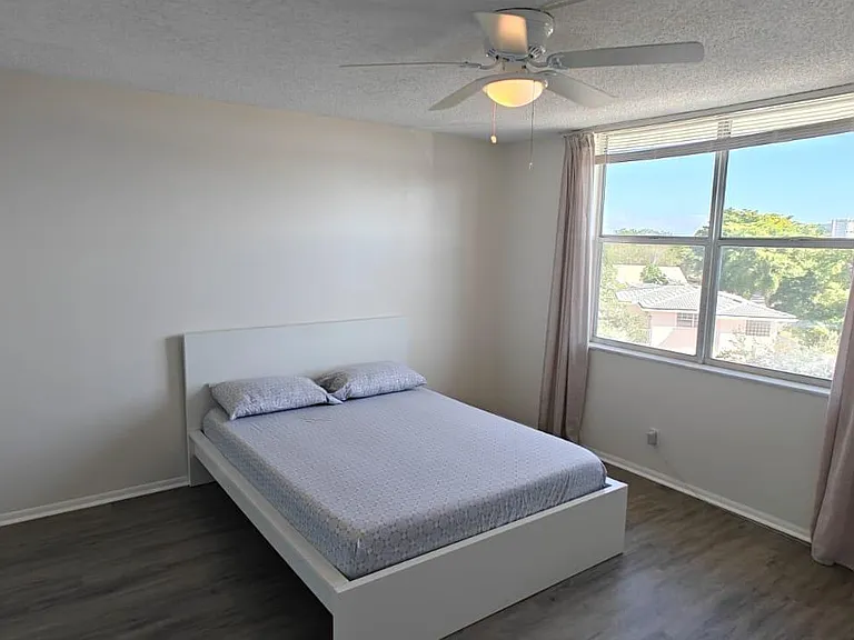 4501 NE 21st Ave #406 — Photo 7
