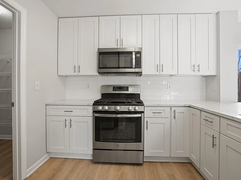 6447 Walnut Fork Dr — Photo 19