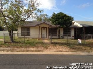 605 Griffith St, Poth, TX 78147