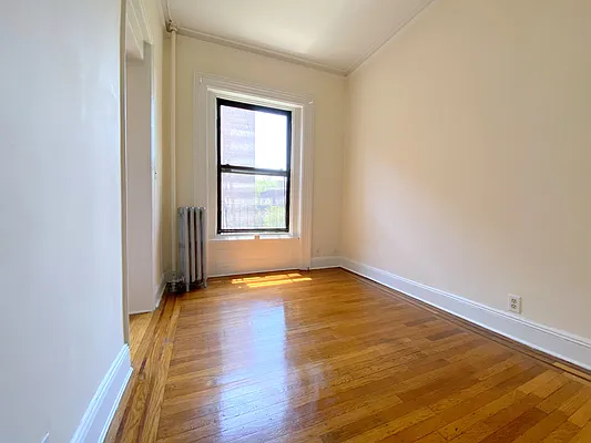 Rented by Douglas Elliman | media 20