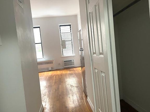 4th image of 304 E 81st St APT 2C