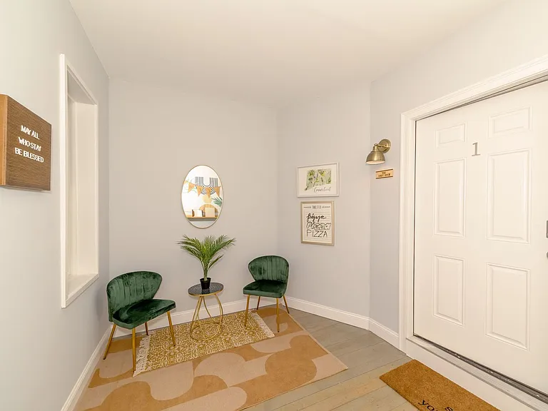 584 Orange Street — Photo 49
