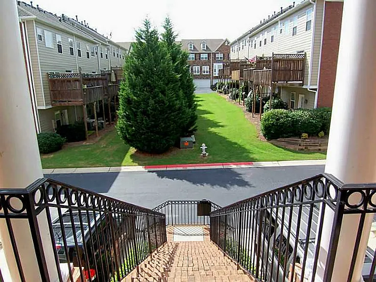6083 Joybrook Rd — Photo 2