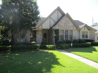 15519 Rio Plaza Dr, Houston, TX 77083