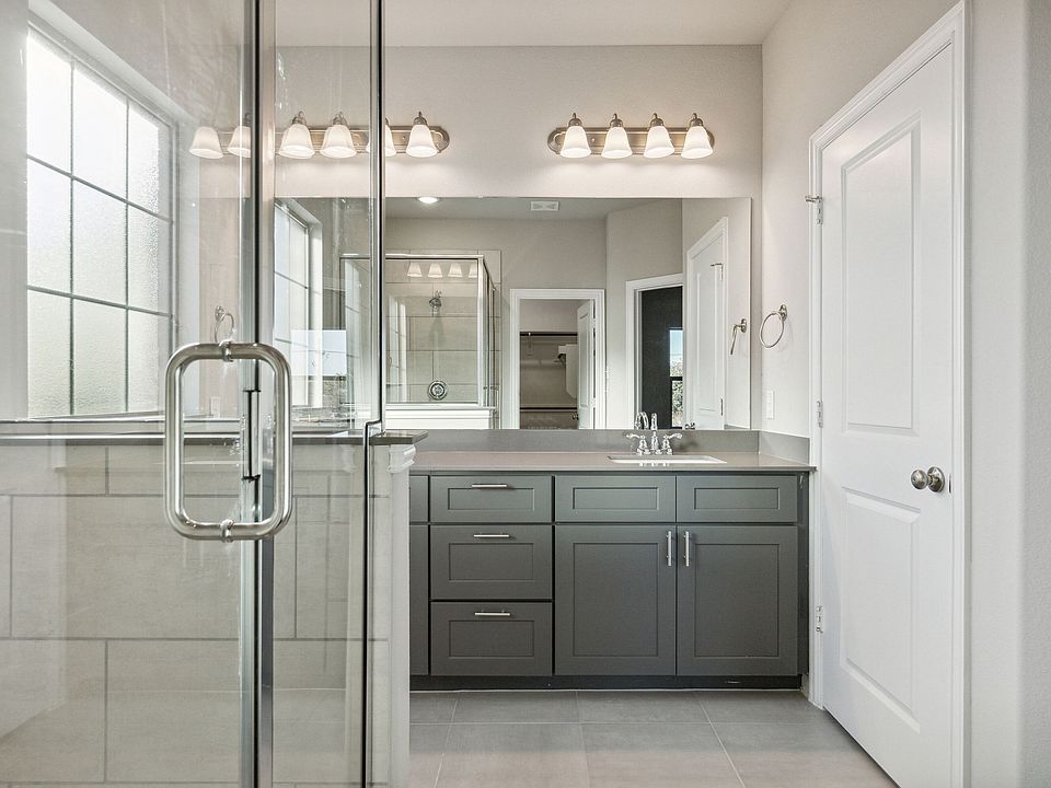 1st image of 1511 Perrin Ln #1511