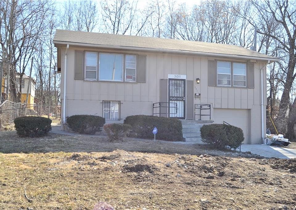 1st image of 3011 E 23rd St
