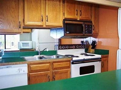 5th image of 1440 W Desert Hills Dr