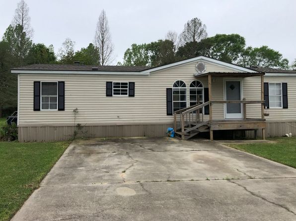 9546 Deer Trail Ave, Zachary, LA 70791