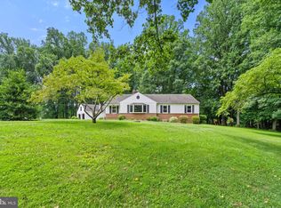 7040 Grays Mill Rd, Warrenton, VA 20187