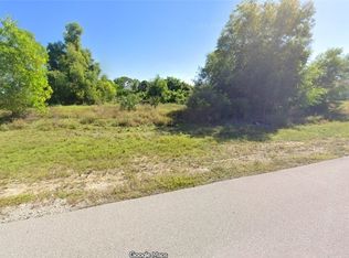 137 SW 9th Pl, Cape Coral, FL 33991