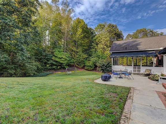 5th image of 2909 Swan Lake Dr