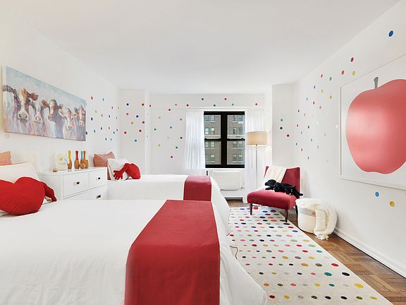 5th image of 1036 Park Ave #7C