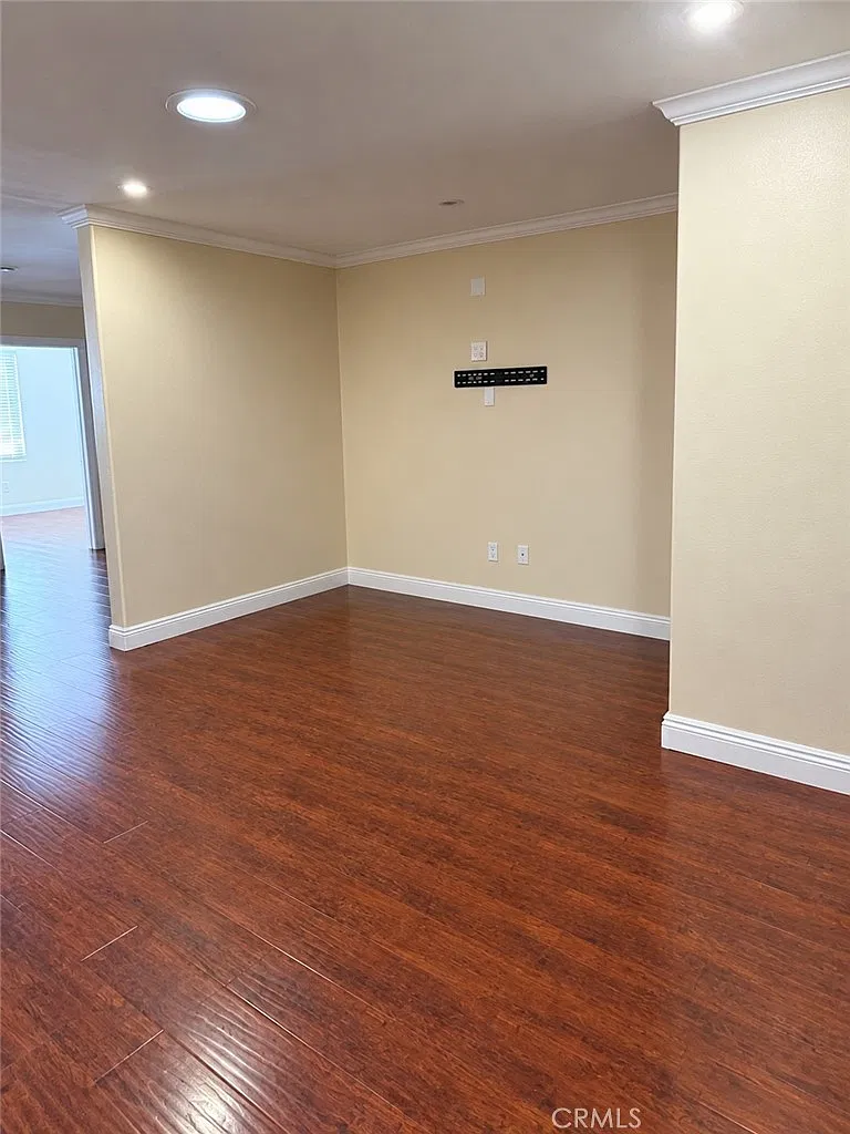 3 bed, 1500 sqft, $3,500 — Photo 3