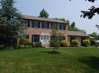 65 Guigley Dr, Mohnton, PA 19540