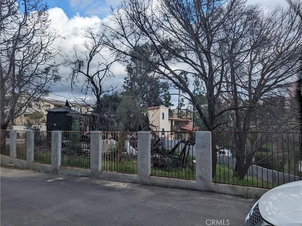 21601 Mayan Dr #6, Chatsworth, CA 91311