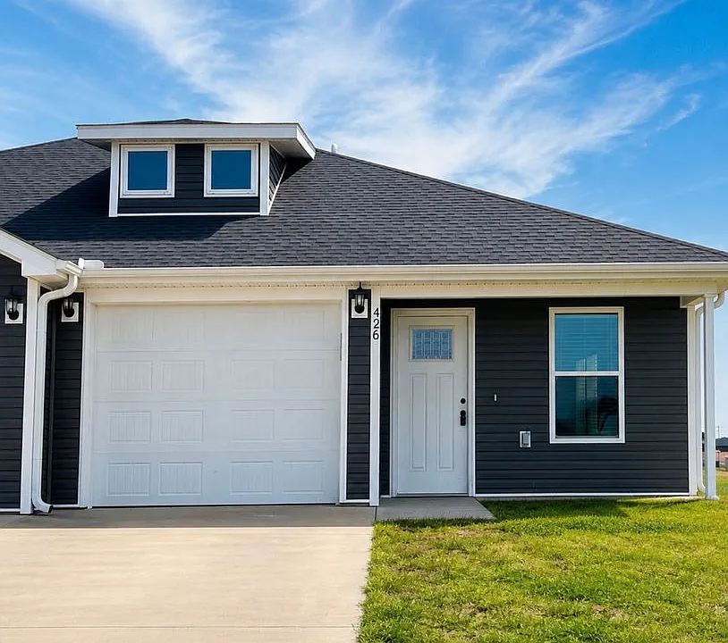 424-426 Alex Jordan Dr