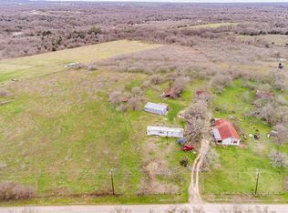 1516 Track Rd, Red Rock, TX 78662