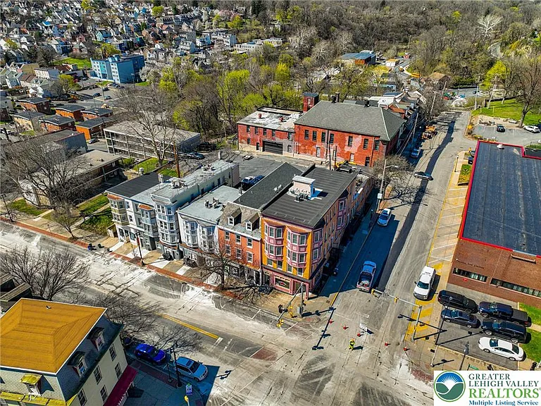 601 Northampton St #401 — Photo 12