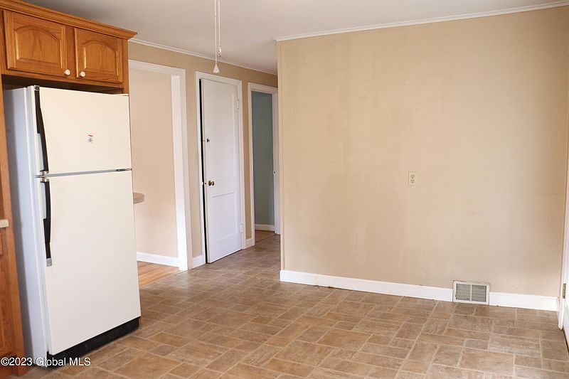 5th image of 29 Oakwood Drive