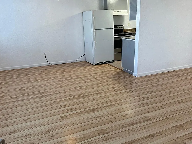 3634 Bellinger Ct — Photo 9