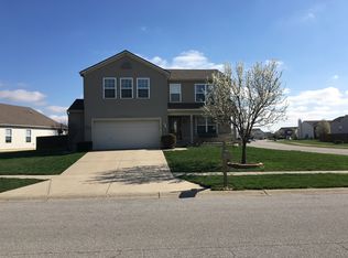 827 Pine Lake Dr, Greenwood, IN 46143