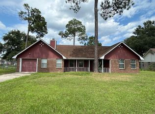702 Woods Ct, Hinesville, GA 31313