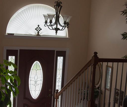 5th image of 58 Gladstone Dr