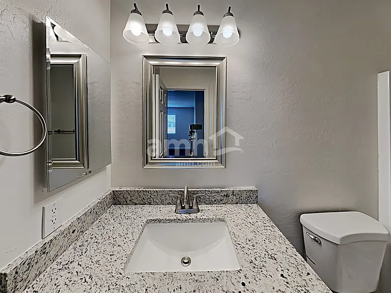 15848 W Jefferson St — Photo 12