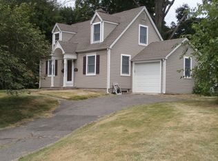 109 Carter Ln, Plantsville, CT 06489