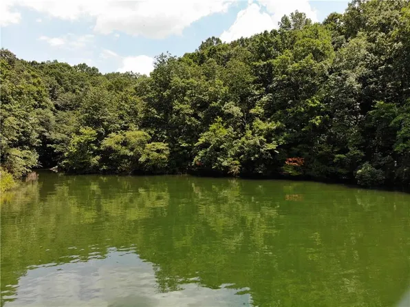 504 Bayberry Crossing Dr, Gainesville, GA 30501