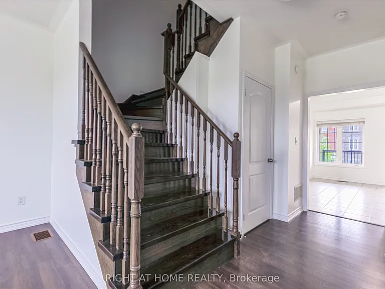 11 Telegraph St #UPPER — Photo 7