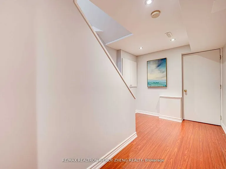 60 Warren Bradley St — Photo 26