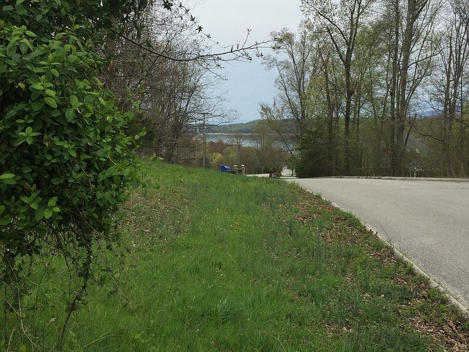 2nd image of 20 Lakebend Ln Lot 20