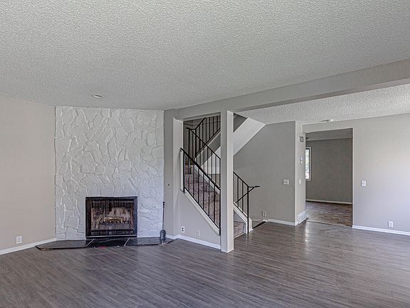 5th image of 184 Midpark Gdns SE