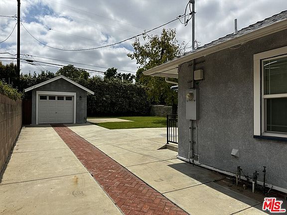 5th image of 101 S El Molino St