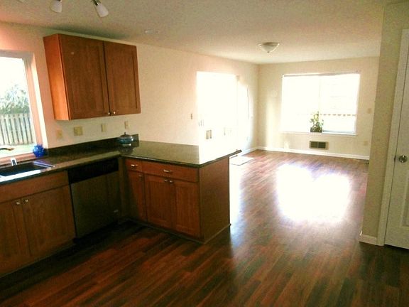3rd image of 3739 NW Linden Ln
